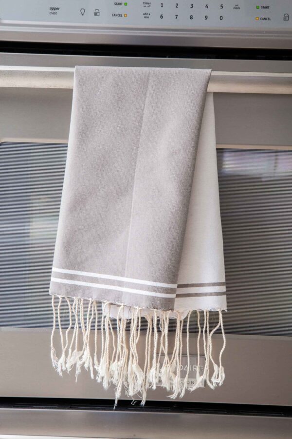 Guest Towel Split Color