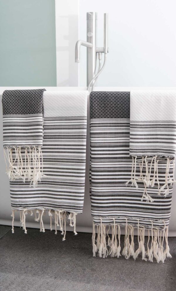 Fouta towel Neutral Positive/ Negative Thin Stripes