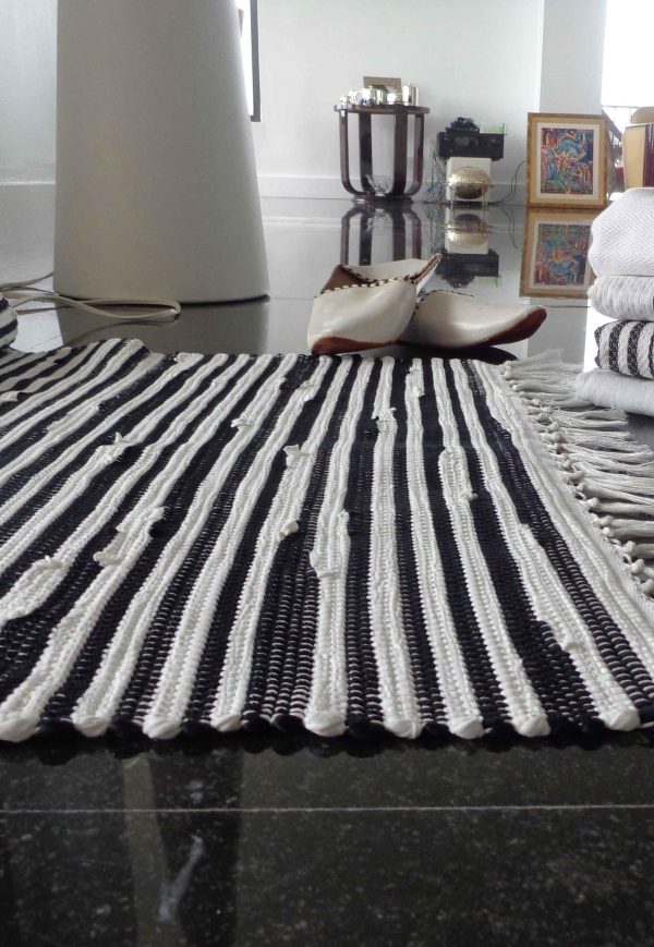 Hand Woven Cotton Rug