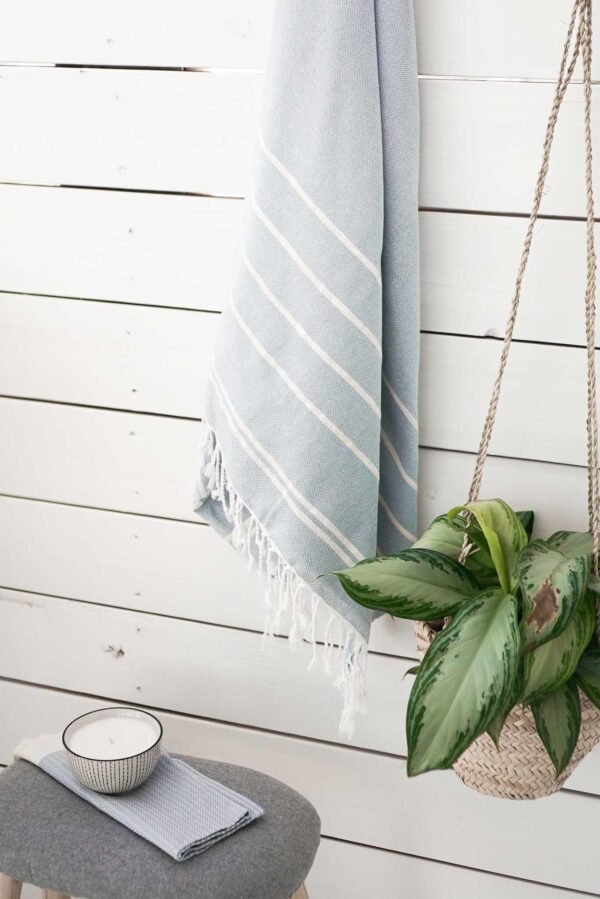 Throw Bamboo Linen Fine Stripes