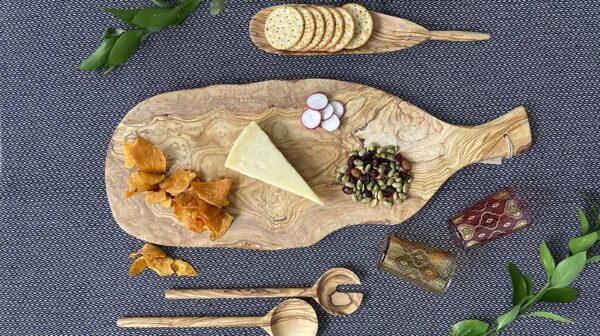 Large cutting board olive wood. Center piece for your kitchen, rustic