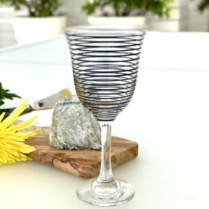 Set of 6 Set of Wine Glasses Stripes Black