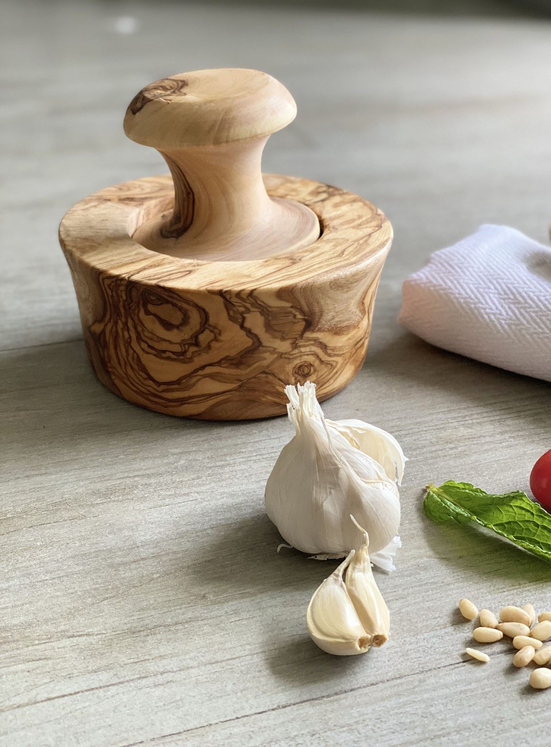 Olive Wood Large Mortar and Pestle Scents & Feel