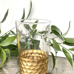 https://www.scentsandfeel.com/wp-content/uploads/2021/01/TEA-GLASSES-SET-OF-6-CLEAR-hammered-GOLD-DESIGN-300x300.jpg