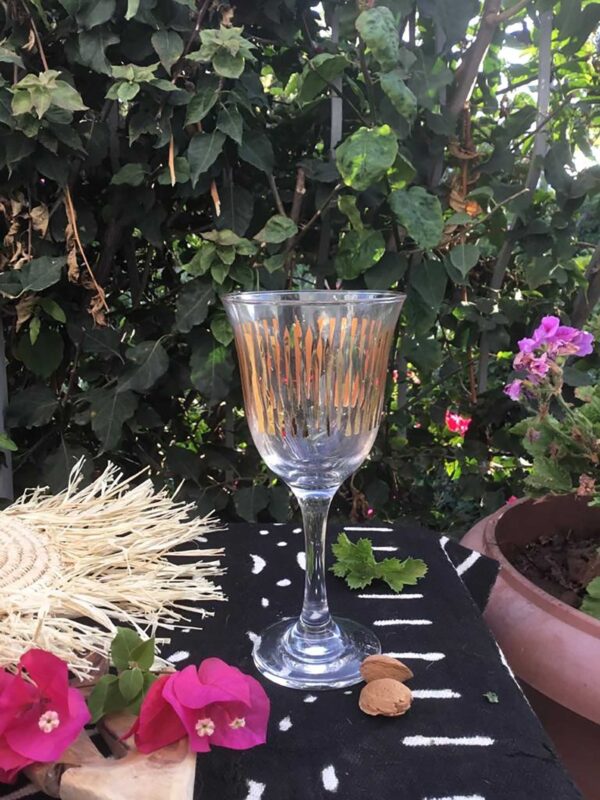 https://www.scentsandfeel.com/wp-content/uploads/2021/08/SET-OF-6-WINE-GLASSES-HAND-PAINTE-FIRE-GOLD-DESIGN-600x800.jpg