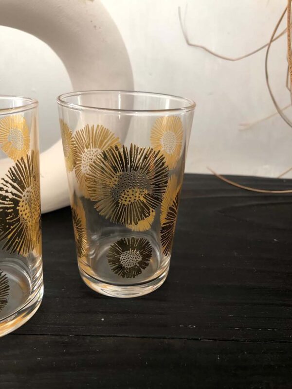Set of 6 Wine Glasses Clear Gold Flame Design - Scents & Feel