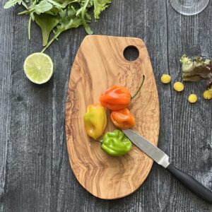 OVAL MEDIUM CHEESE BOARD OLIVE WOOD