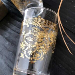 https://www.scentsandfeel.com/wp-content/uploads/2023/07/arasbesque-GOLD-set-of-6-clear-glasses-300x300.jpg